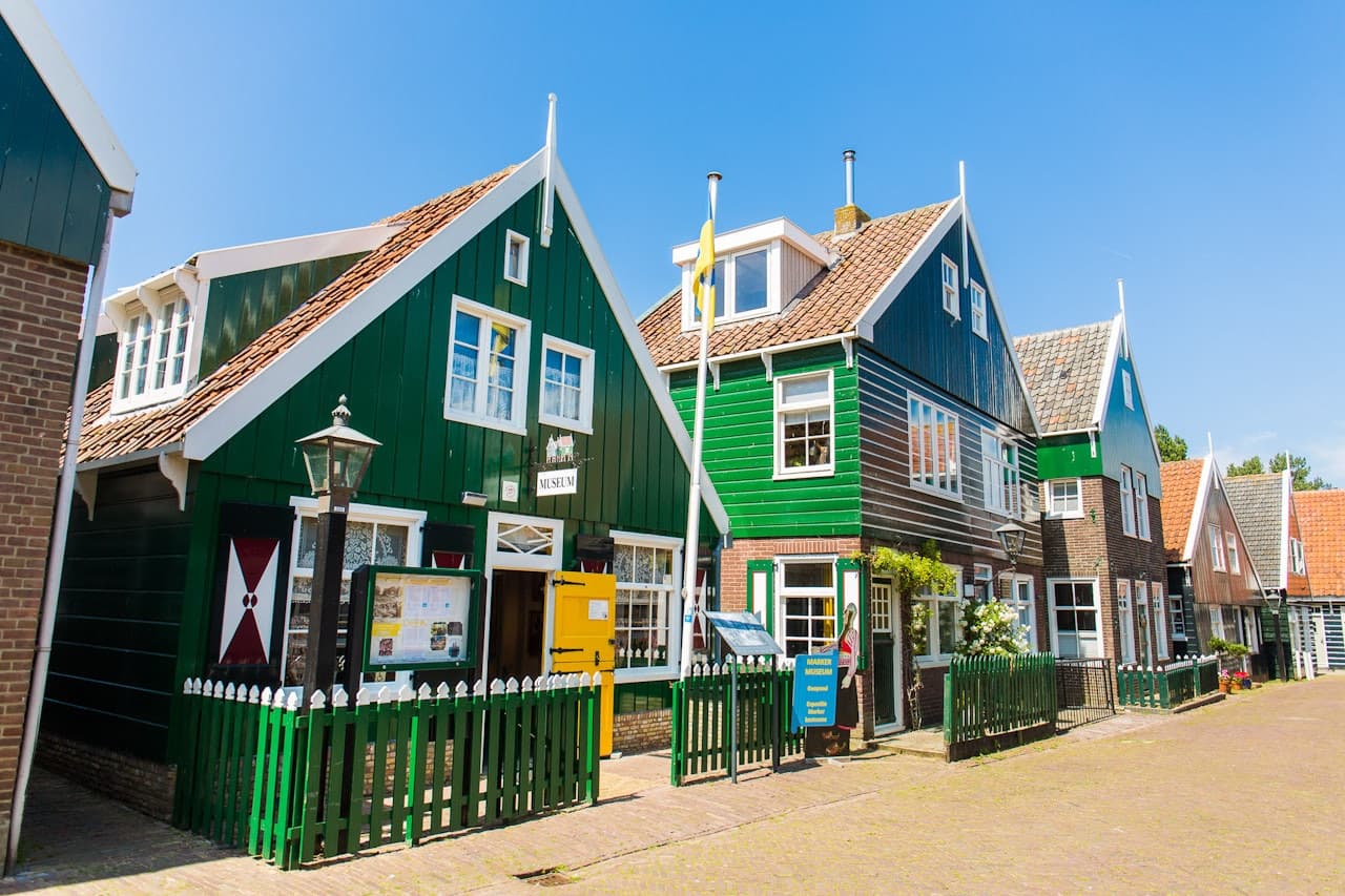 Volendam, Marken, and Windmills Half-Day Tour from Amsterdam – photo 3