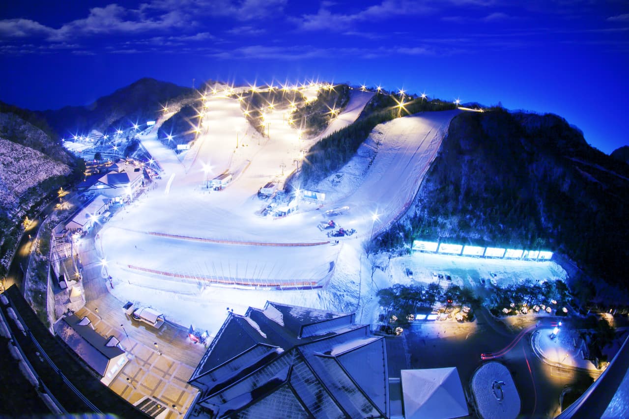 Elysian Gangchon Ski Resort and Eobi Ice Valley Full-Day Tour from Seoul – photo 10