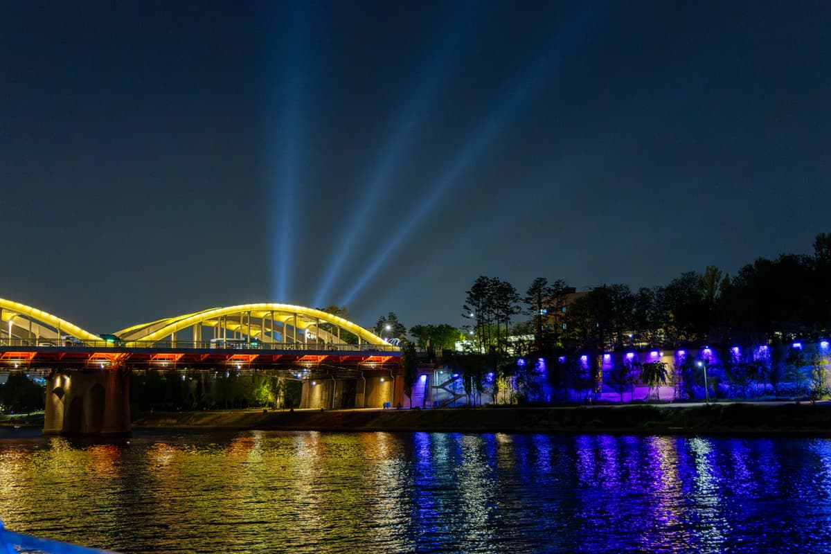 Han River E-land Cruise