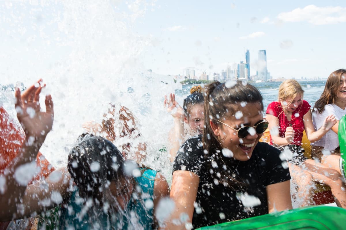 The Beast Downtown Speedboat to Statue of Liberty by Circle Line: Reserved Straight-to-Board Ticket
