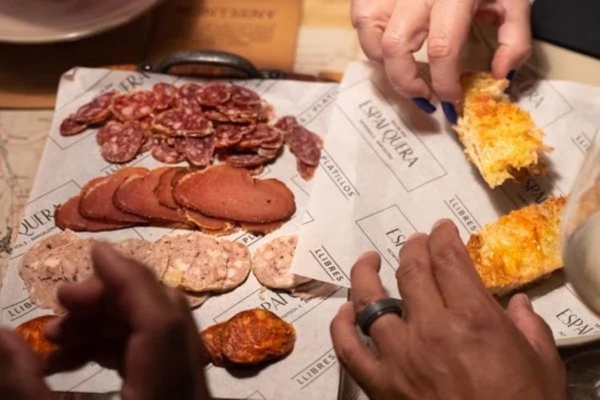 Barcelona Old Town Tapas Night Walking Tour