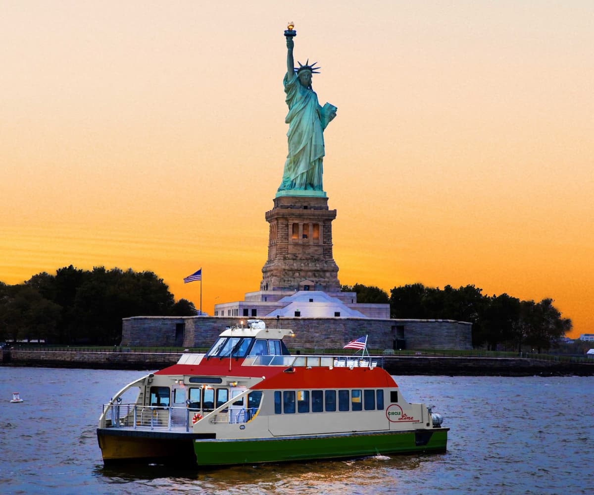 Circle Line Downtown "Liberty Sunset" Evening Cruise (1.5 hours): Reserved Straight-to-Board Ticket