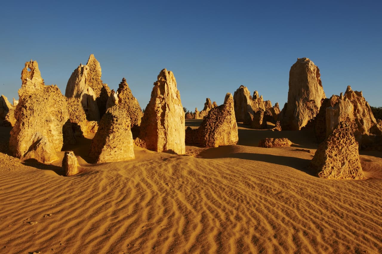 Pinnacles Desert Sunset and Stargazing Tour from Perth – photo 3