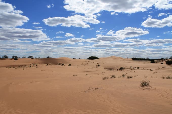 Pinnacles Desert Tour with 4WD Adventure from Perth