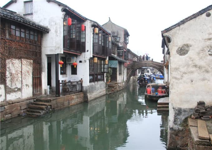 Suzhou City and Zhouzhuang Water Village Tour