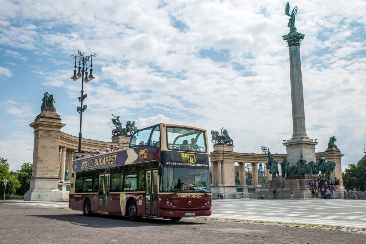 Big Bus Budapest Hop-on Hop-off Bus Tour