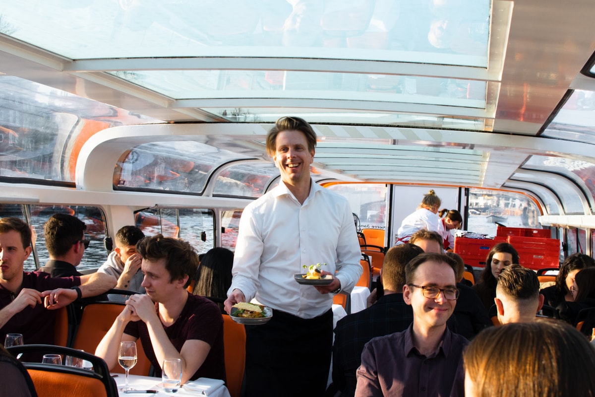 Amsterdam Canal Cruise with 4-Course Dinner