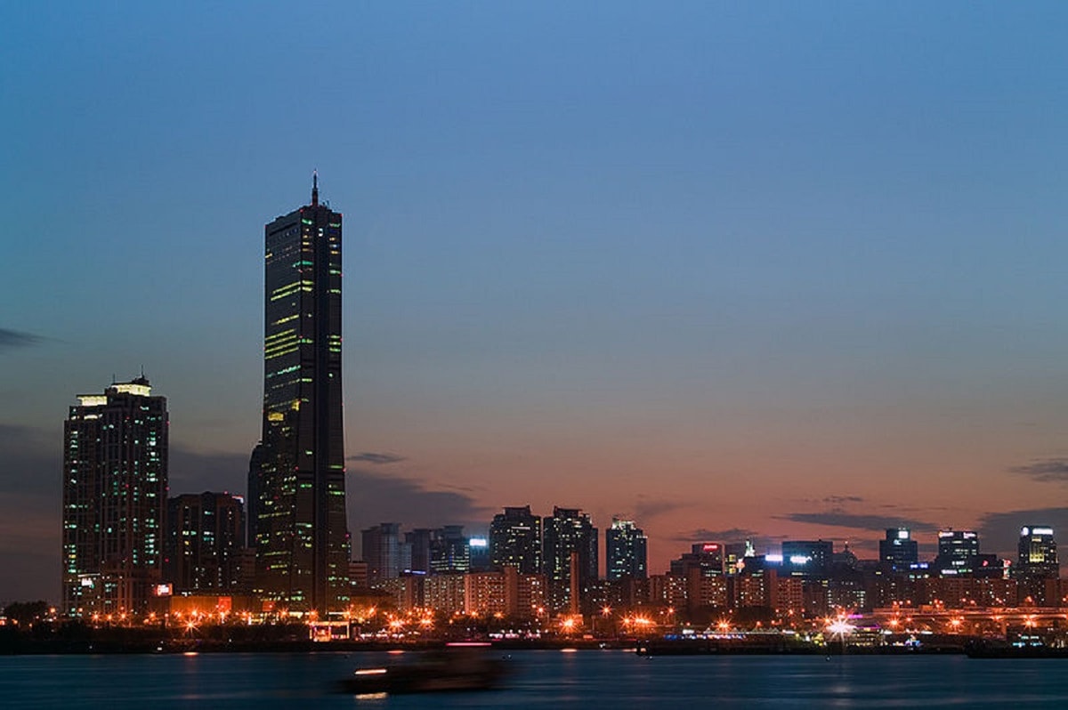 Han River Cruise and Mount Namsan Tour