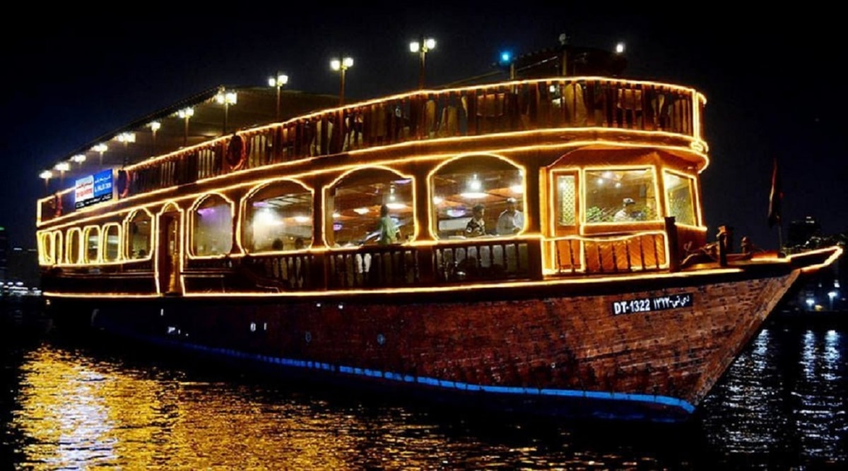 Dubai Dhow Cruise with Dinner & Live Entertainment