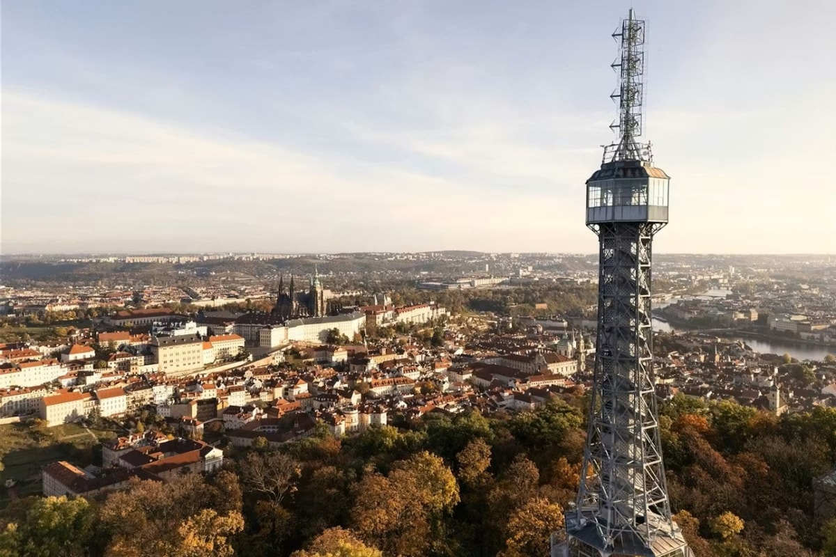 Petřín Tower & Mirror Maze Ticket