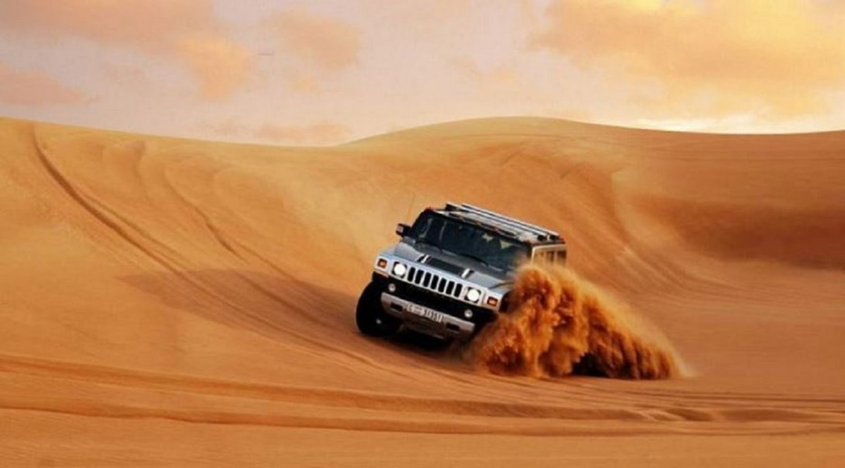 Dubai Hummer Desert Safari Private Tour