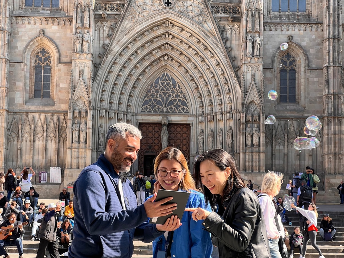 Barcelona Gothic Quarter Guided Tour in English, Mandarin, Korean