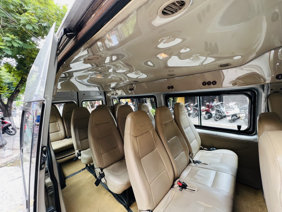 Shuttle Bus Transfers between Da Nang Airport and Hoi An City Centre
