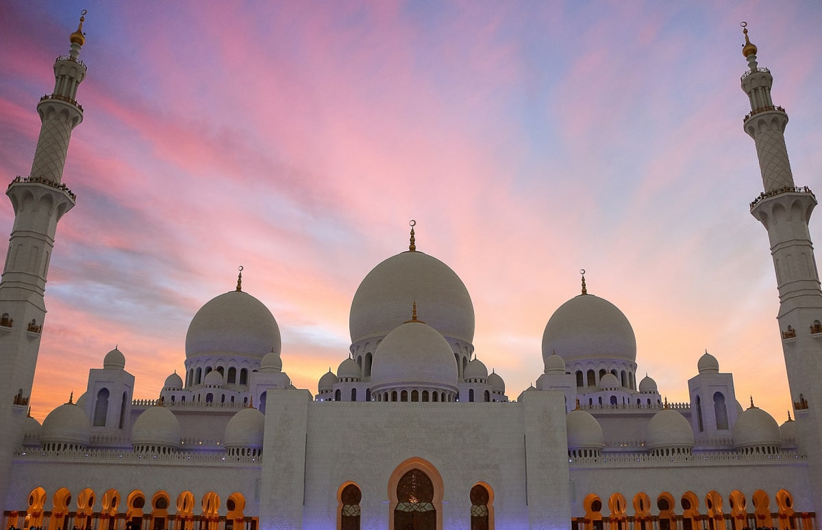 Abu Dhabi Mosque and Ferrari World Tour from Dubai