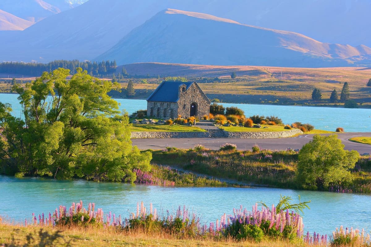 Mount Cook to Christchurch Scenic Coach Tour