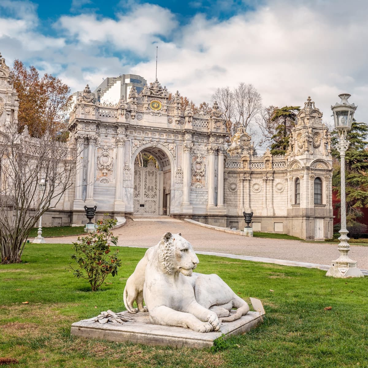 COMBO: Official Hagia Sophia Skip the Line + Dolmabahce Palace Ticket