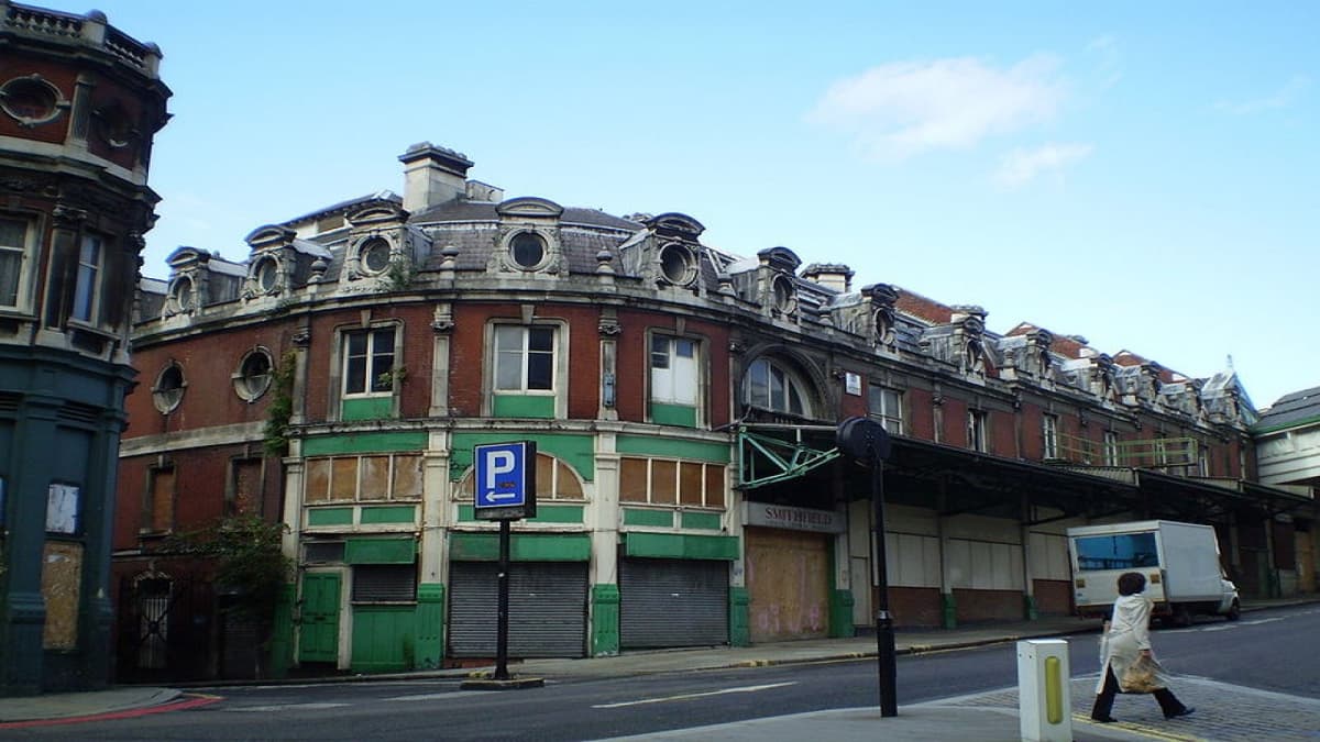 Jack the Ripper, Haunted London and Sherlock Holmes Tour