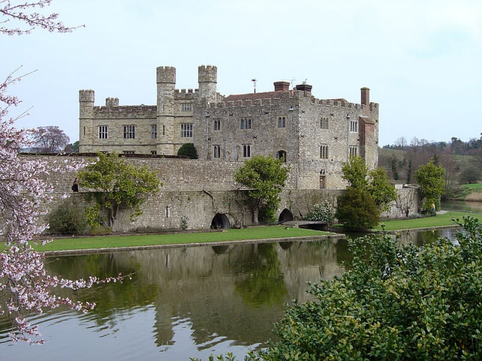 Leeds Castle, Canterbury, Dover and Greenwich Tour