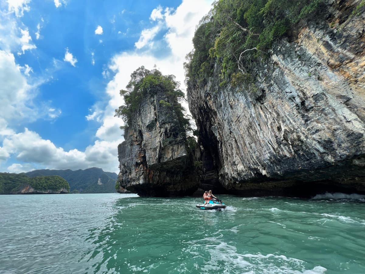 Langkawi Dayang Bunting Island Tour by Jet Ski with Mega Water Sports