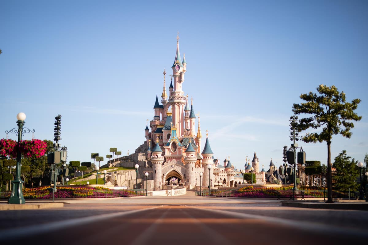 Disneyland Paris Round Trip Transfer from Paris City Centre