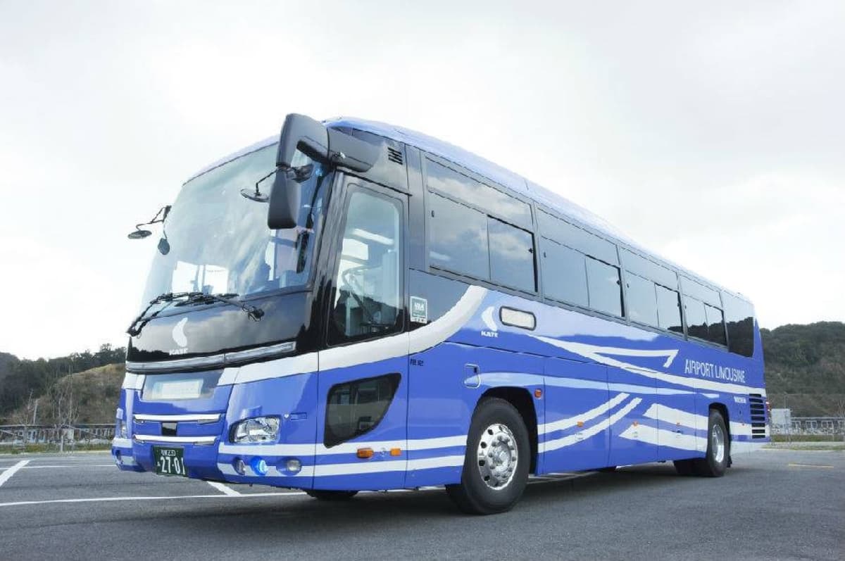Kansai Limousine Bus - Kansai Airport to/from Namba OCAT/Kyoto/Tempozan/USJ