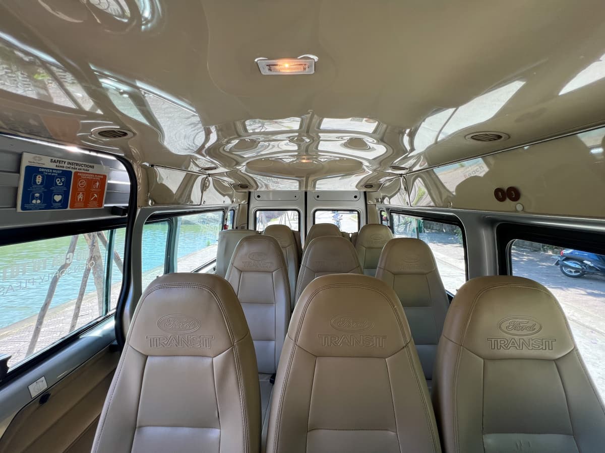 Shuttle Bus Transfers between Da Nang Airport and Hoi An City Centre
