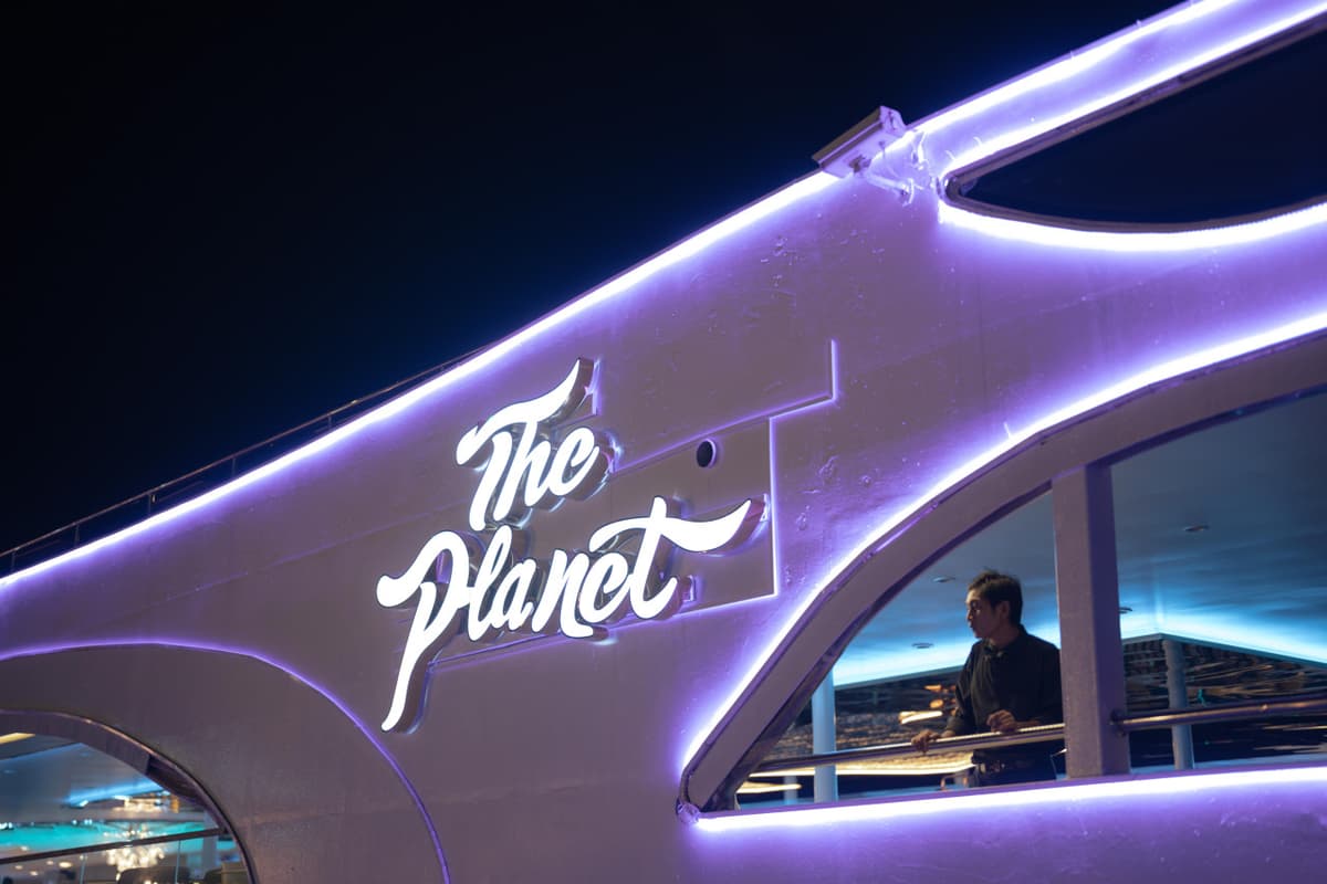 Chao Phraya River Dinner Cruise aboard The Planet Cruise