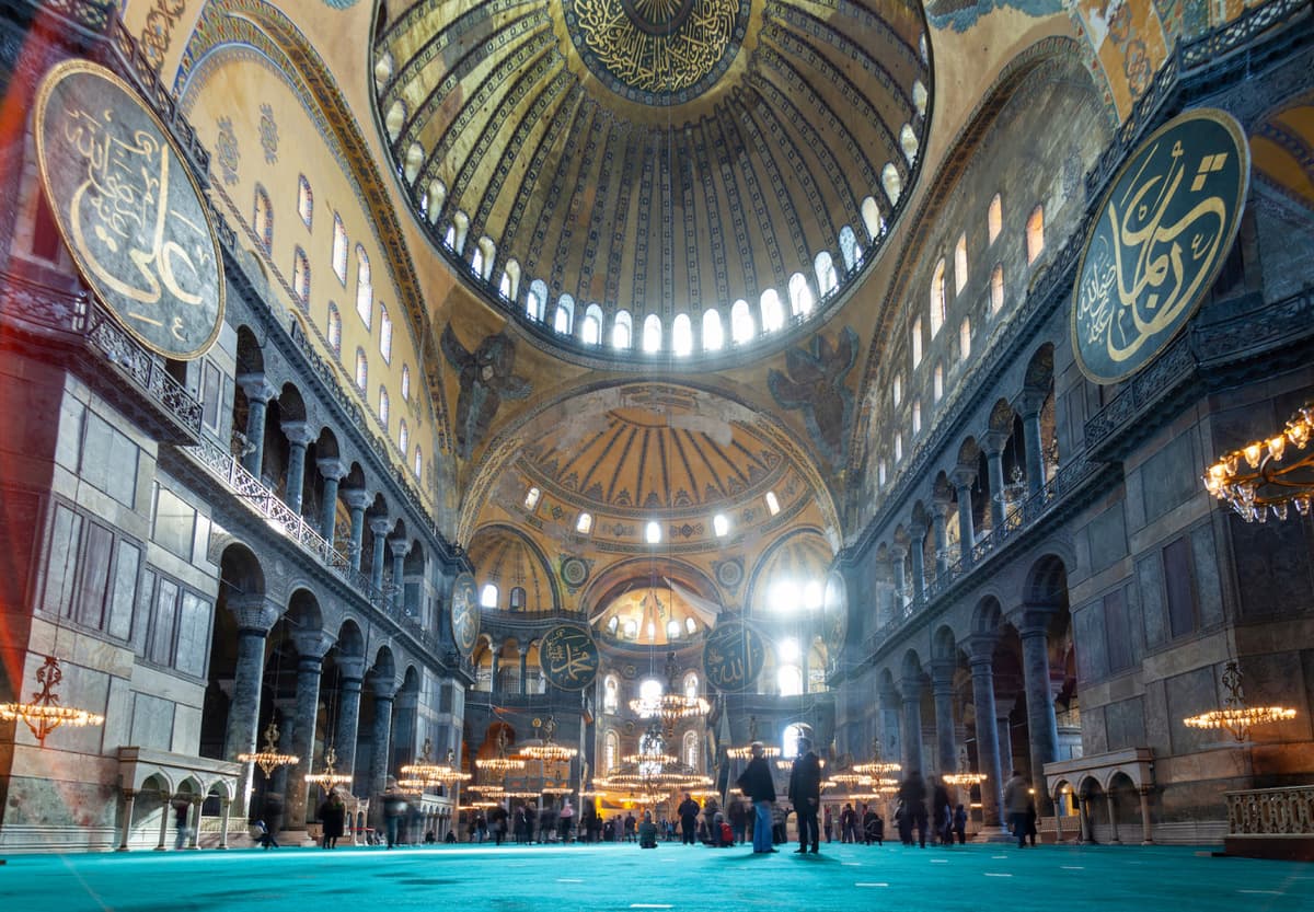 COMBO: Official Hagia Sophia Skip the Line + Dolmabahce Palace Ticket