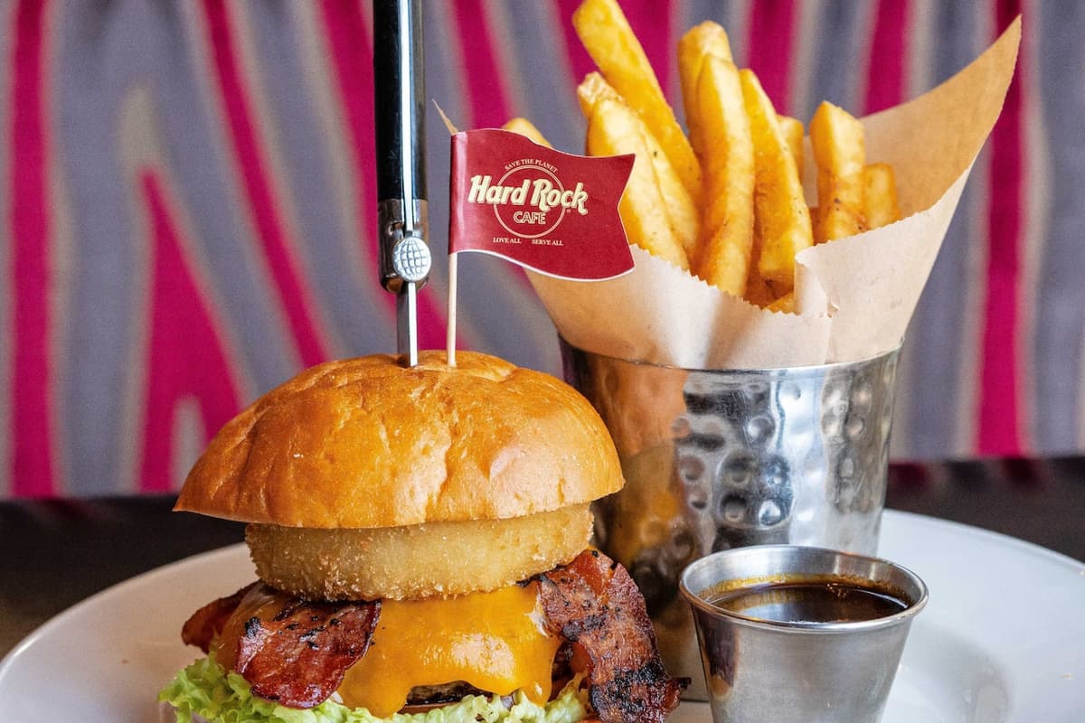 Hard Rock Cafe Las Vegas Dining Experience