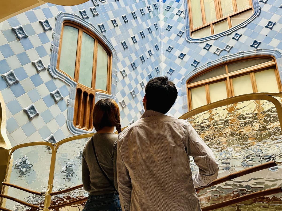 Gaudi Houses: Casa Vicens, Casa Batllo, Casa Mila Guided Tour in English, Mandarin, Korean