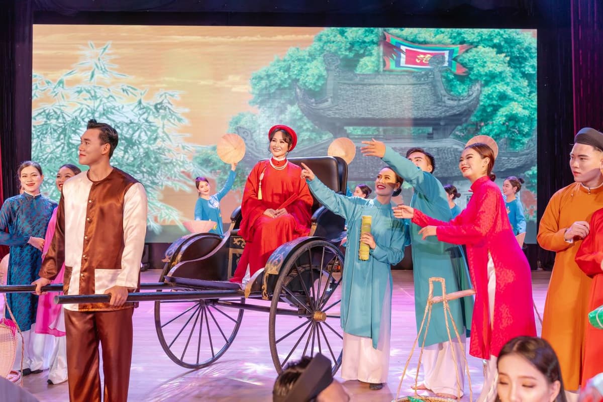 Ao Dai Show in Da Nang