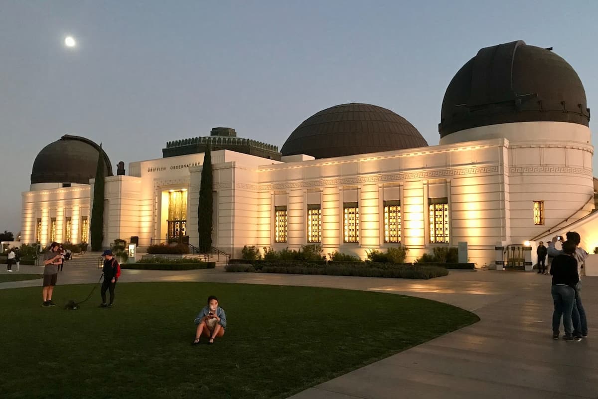 Griffith Park Hiking Tour with Hollywood Hills Views