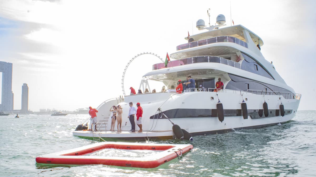 Dubai Marina Luxury Super Yacht Cruise