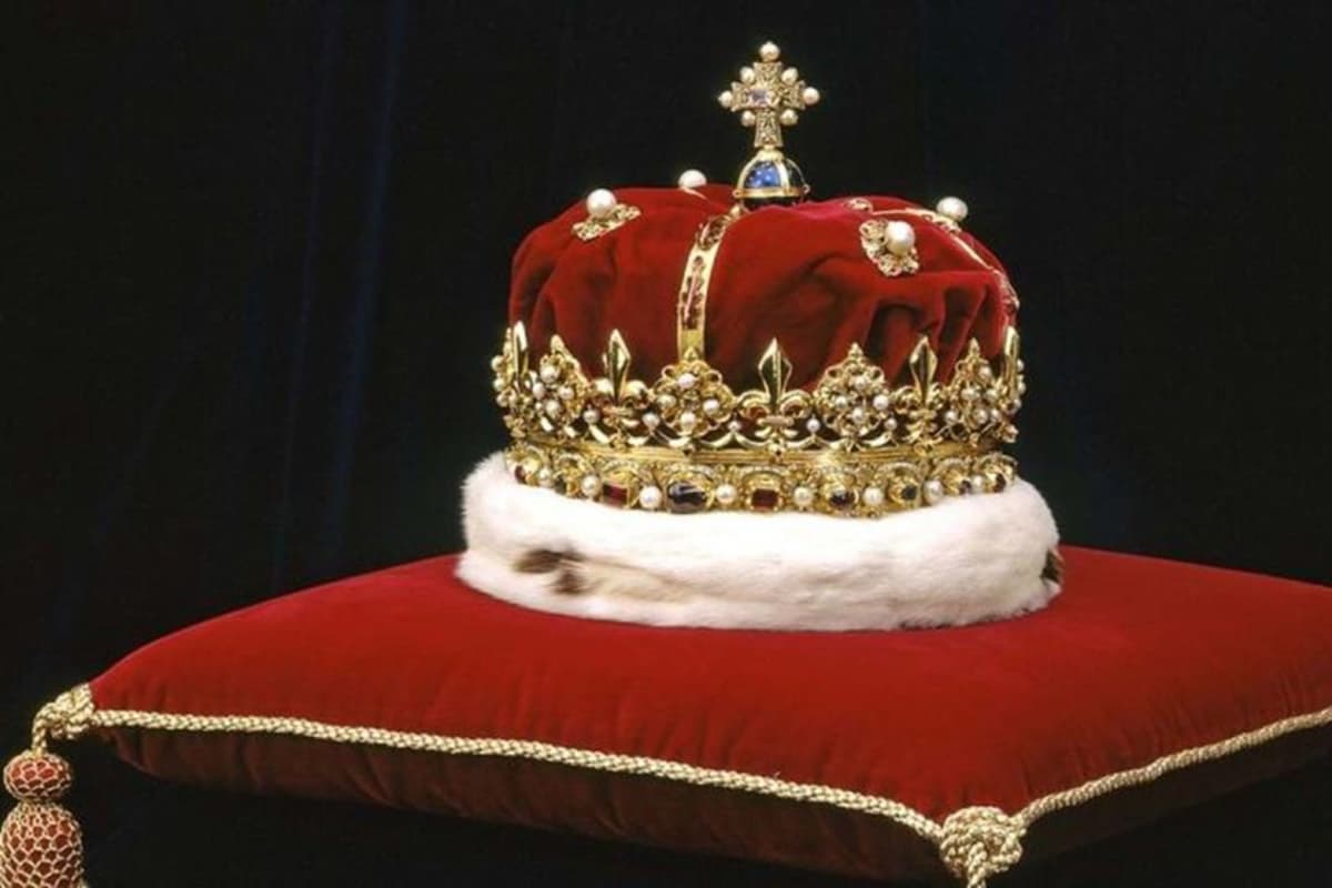 Edinburgh Castle Guided Tour with English-Speaking Guide & Entry