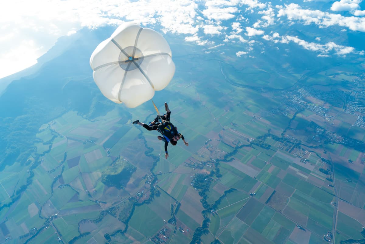 Tandem Skydiving Experience Cairns