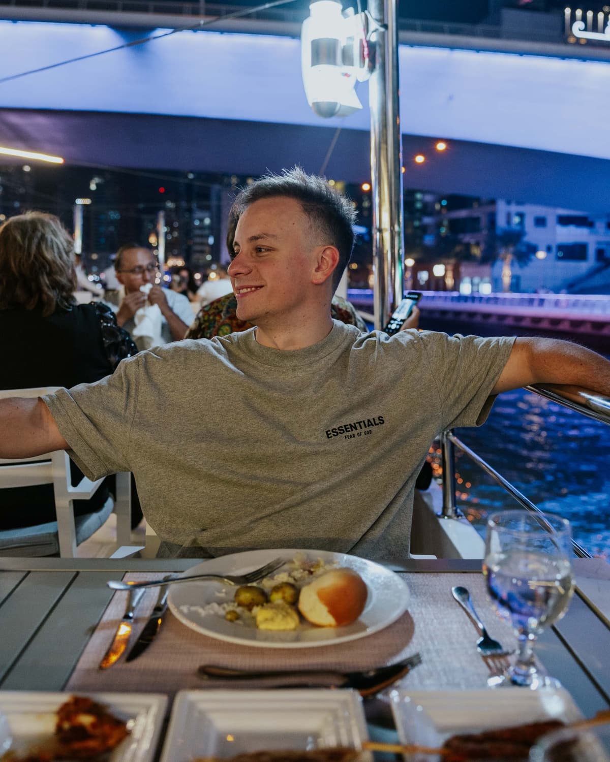 Alexandra Sea Lounge Dinner Cruise in Dubai Marina