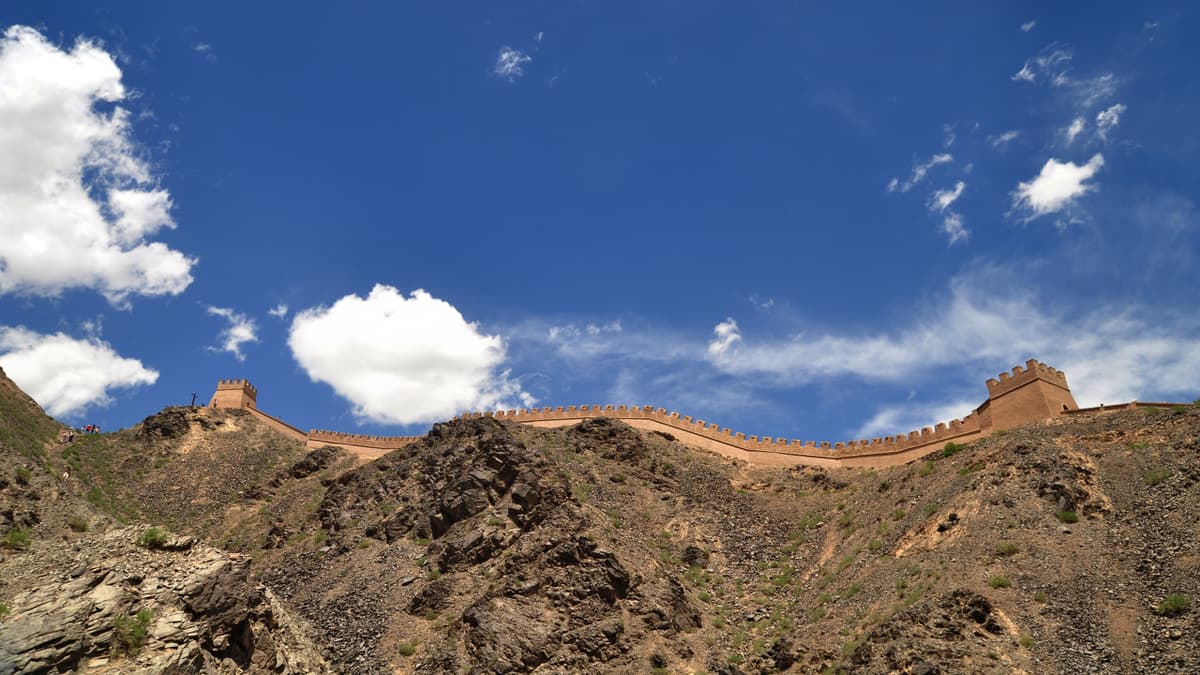 Jinshanling Great Wall Hiking Tour