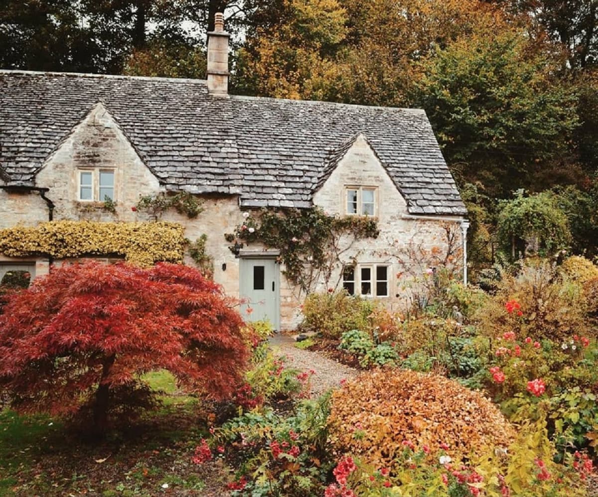 Cotswolds Village Tour with Lunch