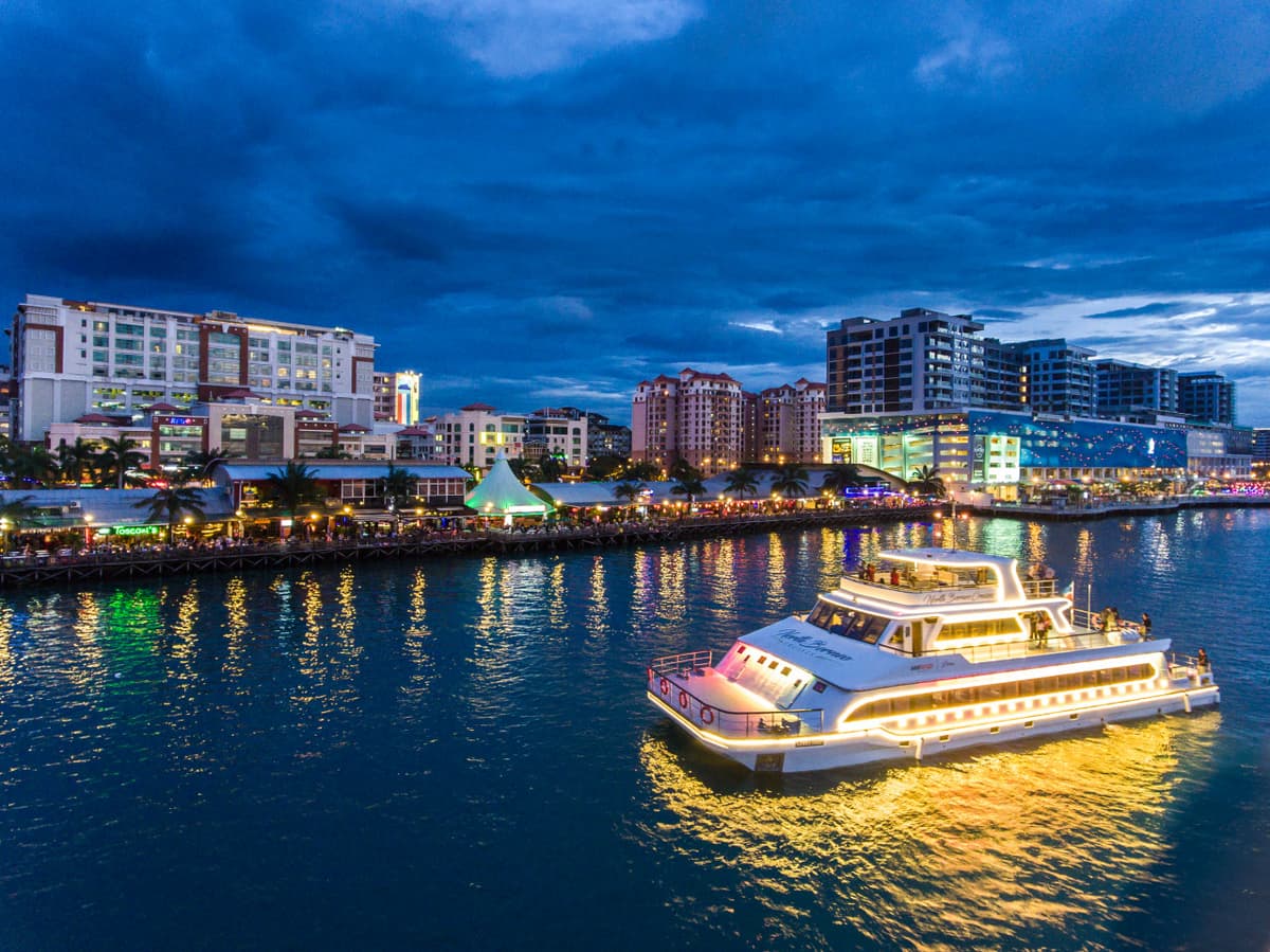 North Borneo Evening Dinner Cruise