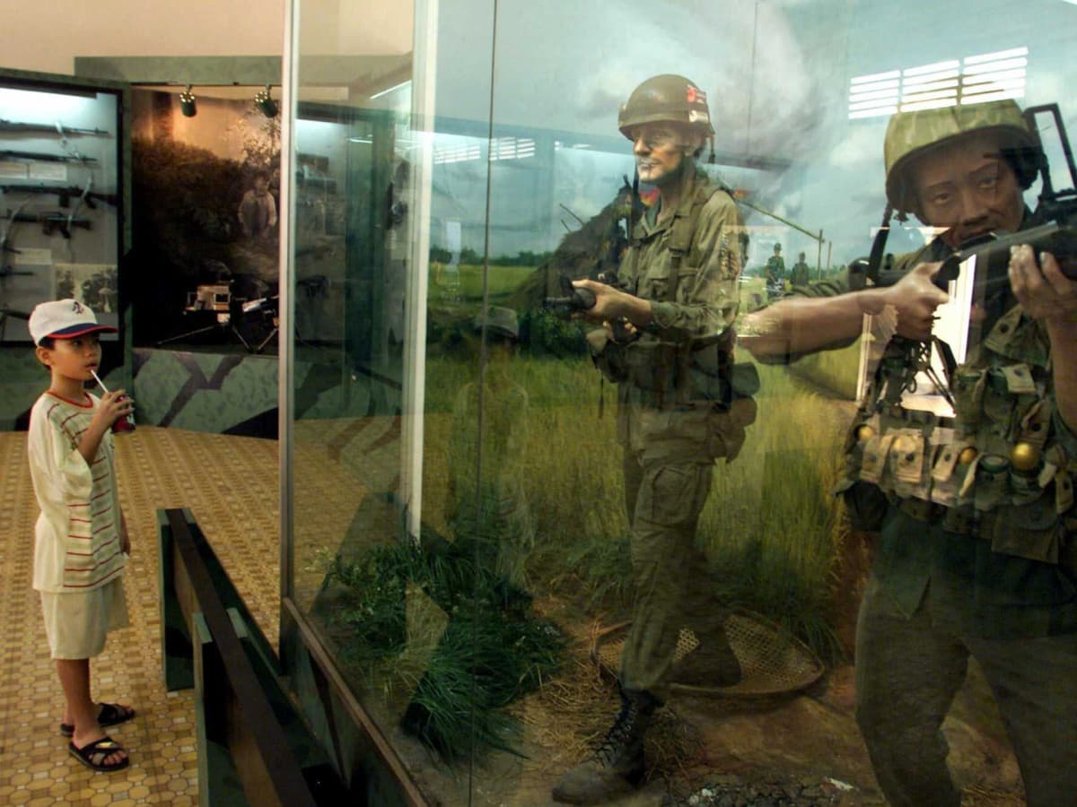 Ho Chi Minh Full-Day Tour: Independence Palace, War Remnants Museum, Water Bus Ride on Saigon River