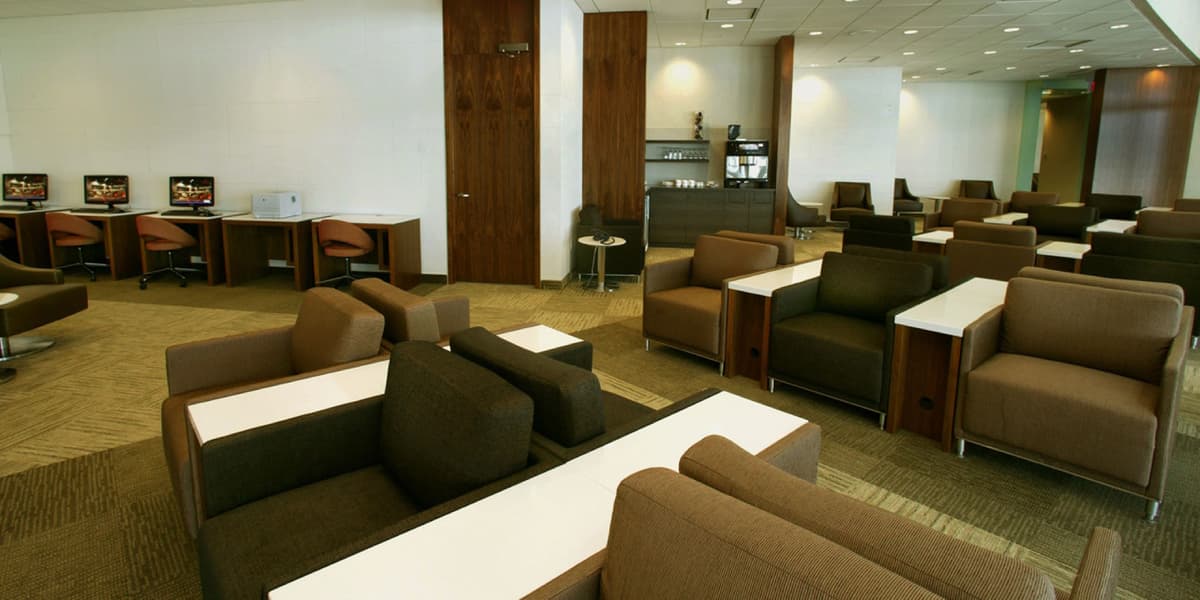 Plaza Premium Lounge - Toronto Pearson International Airport Terminal 1