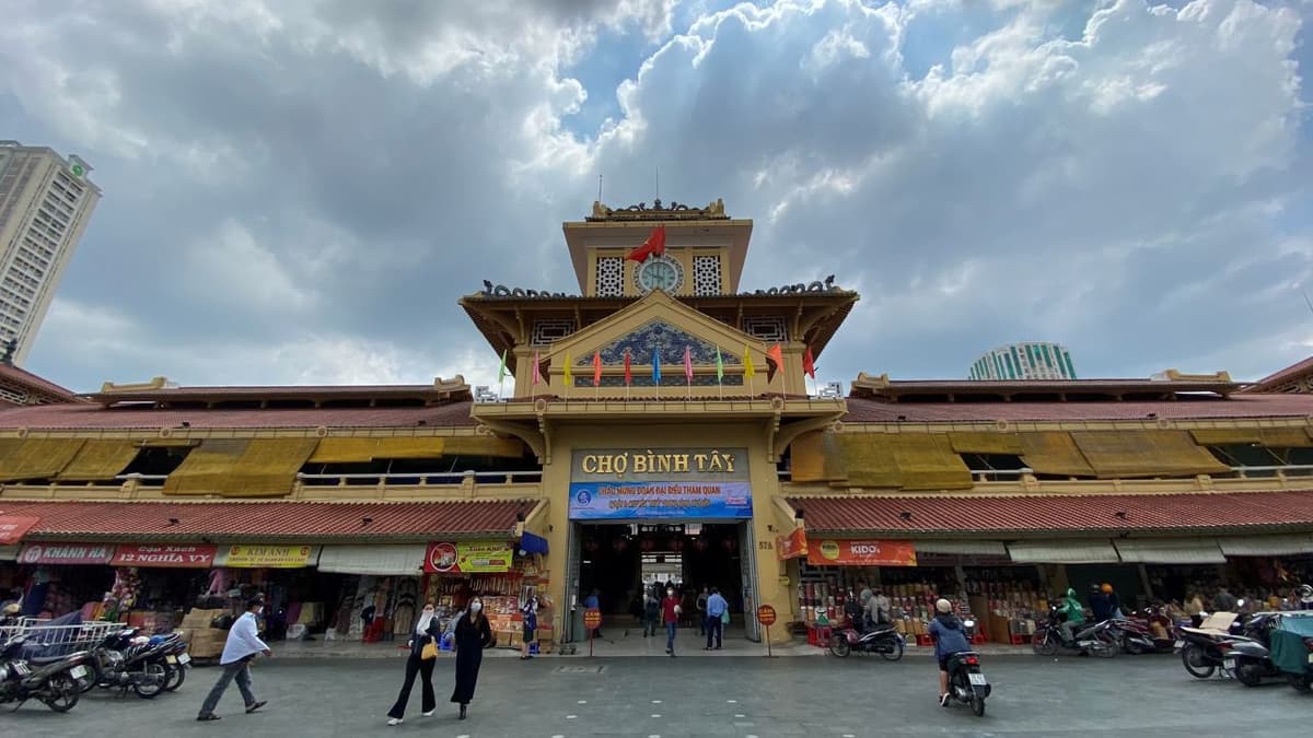 City Sightseeing Ho Chi Minh Hop-on Hop-off Bus Tour
