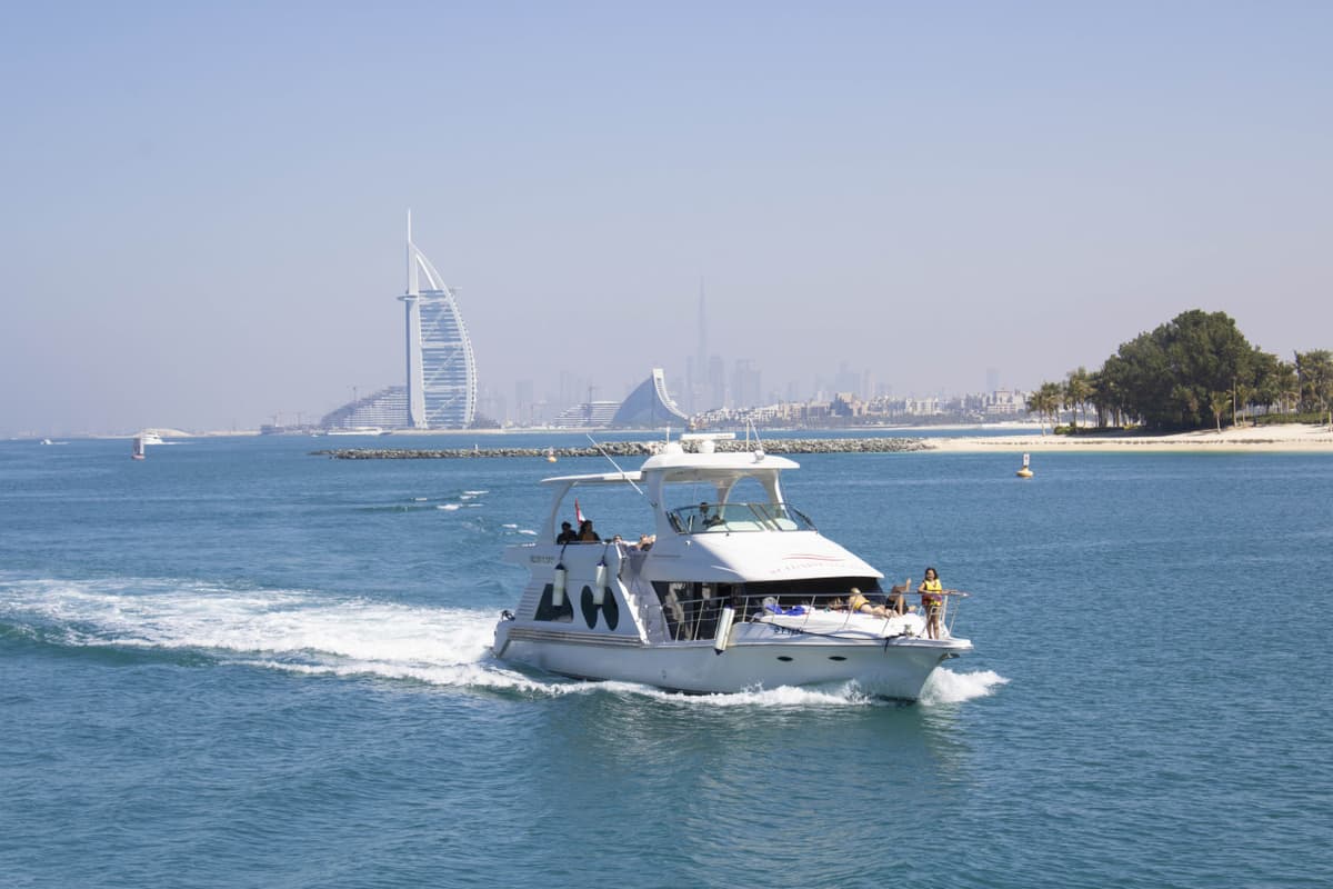 Dubai Marina Yacht Tours