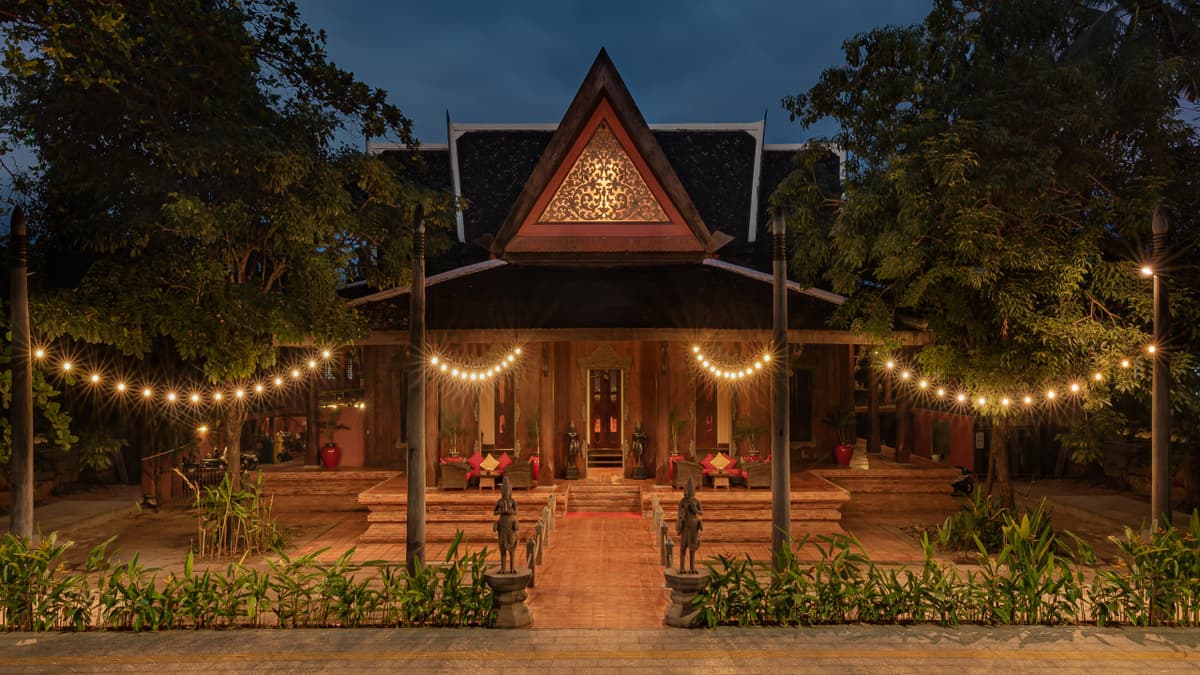 Apsara Theatre Show with Dinner