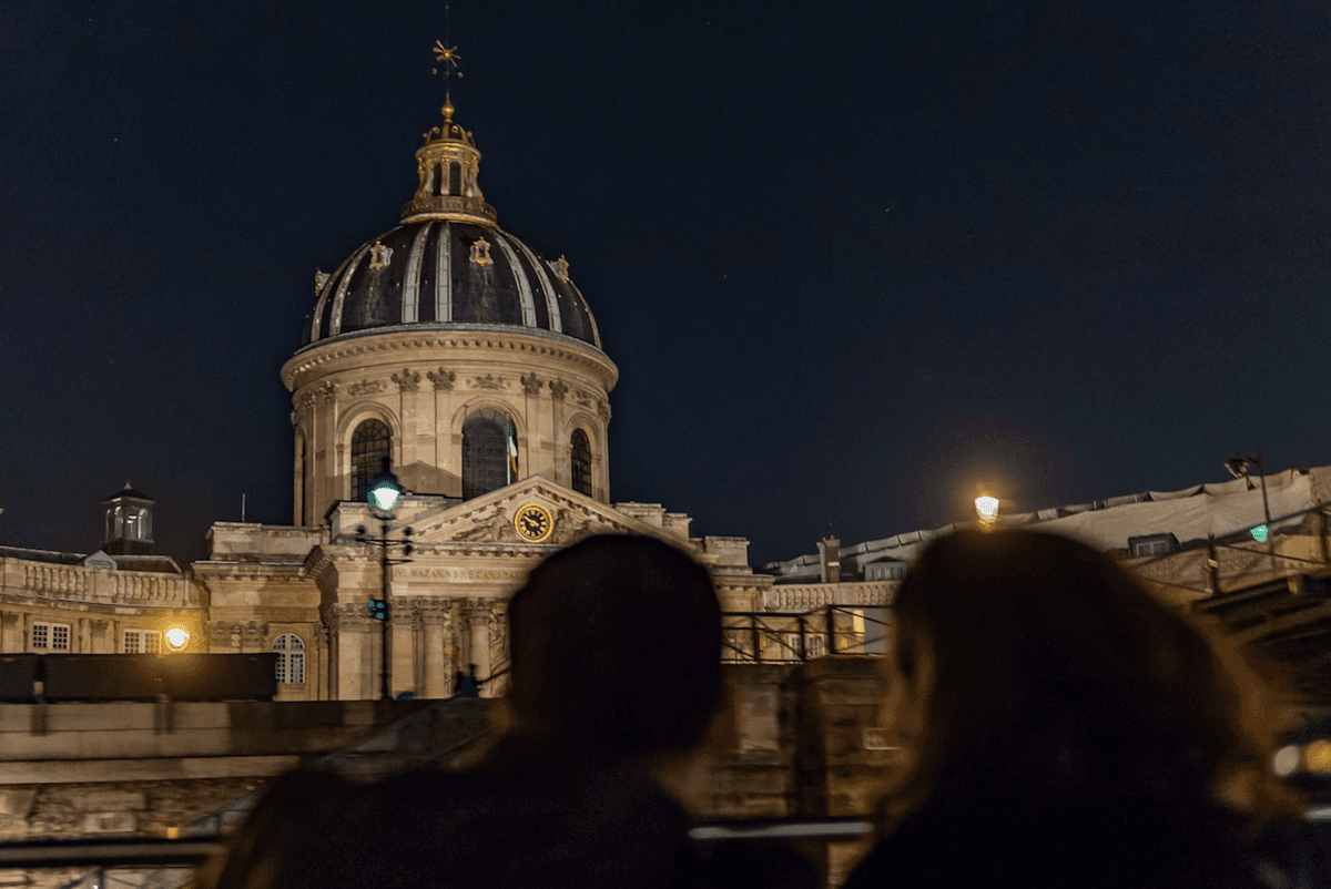 Seine River Cruise by Vedettes De Paris - Musical Aperitif