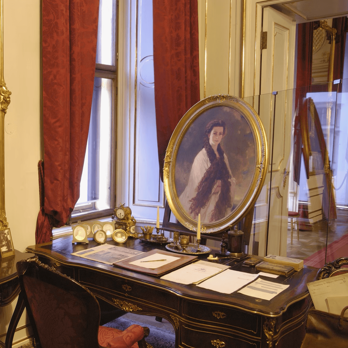 Hofburg Palace and Sisi Museum Skip-the-Line Guided Tour