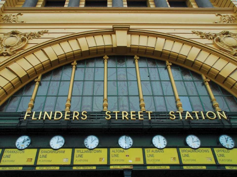 Melbourne Bus Tour with Queen Victoria Market visit