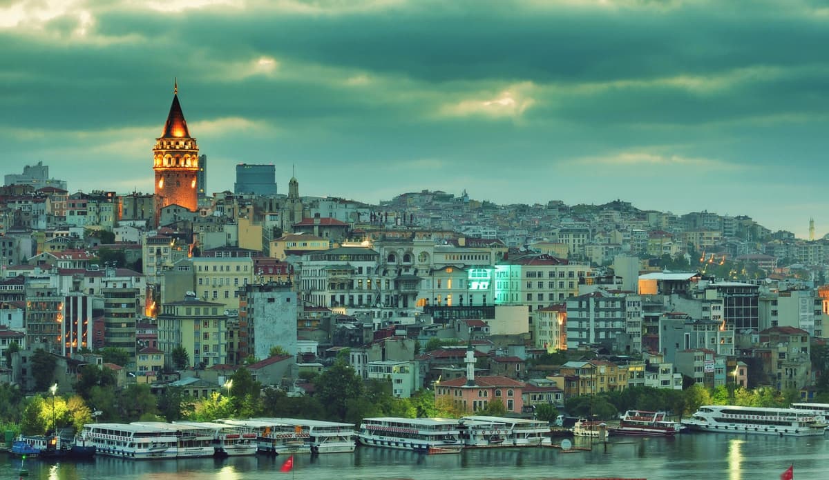 Galata Walking Tour with Galata Tower Admission