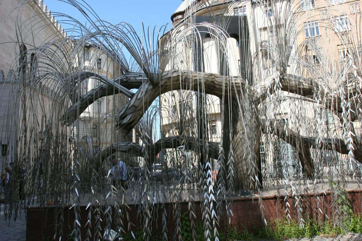 Great Synagogue Ticket + Jewish Quarter Guided Tour
