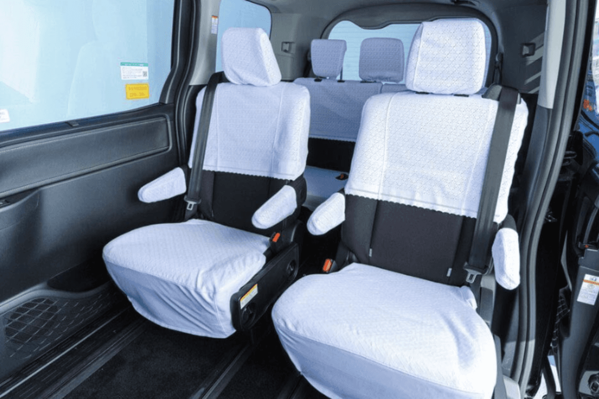 Private Airport Transfers between Narita International Airport and Tokyo Special Wards